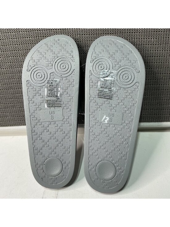 Sandals_&_Flip_Flops
